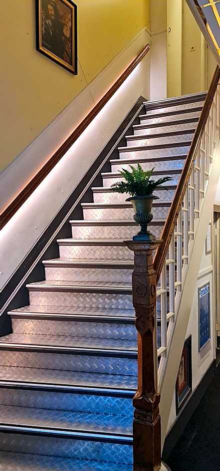 Euphemia Budget Old City Canal Zone