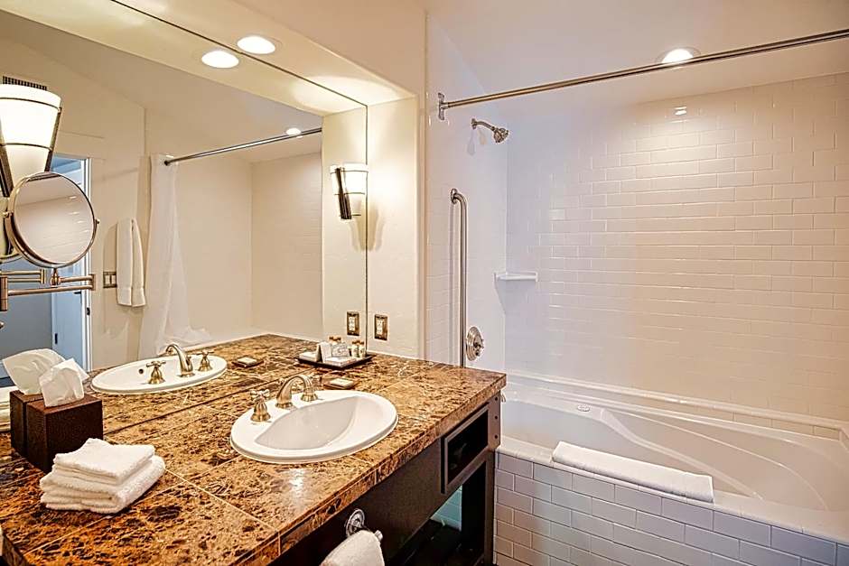 Wine & Roses Hotel Restaurant Spa Lodi