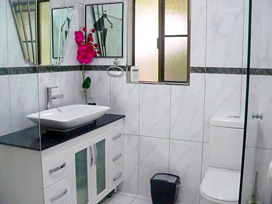 South Pacific Bed & Breakfast