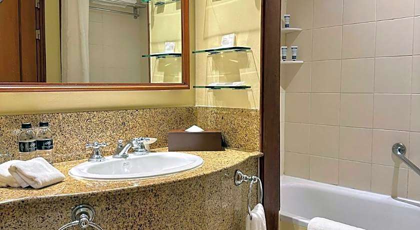 Hai Phong Harbour View Hotel