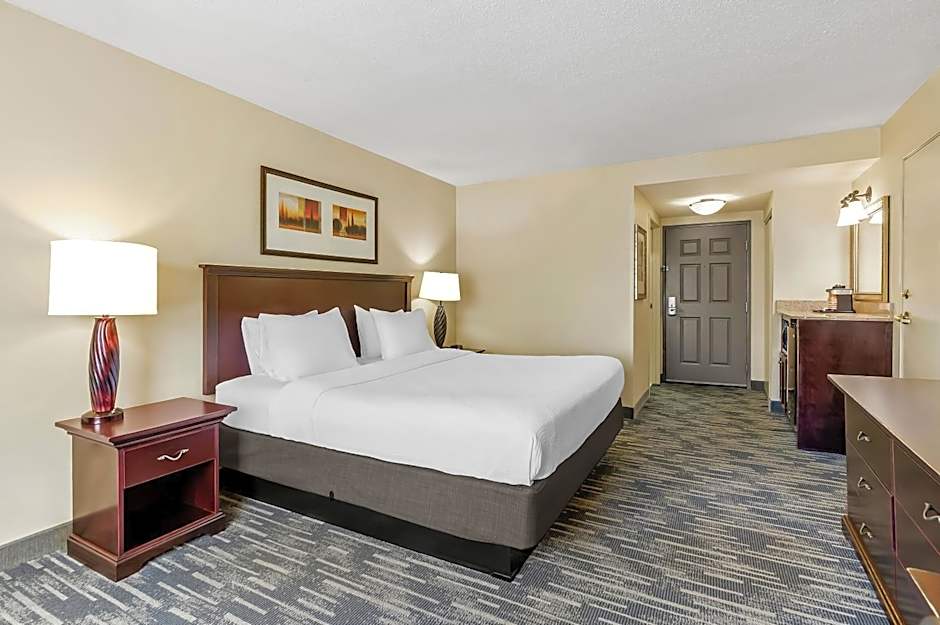 Country Inn & Suites by Radisson, Princeton, WV