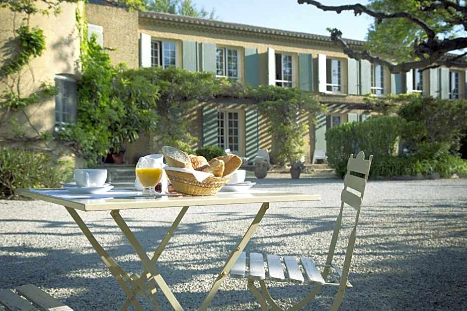 Logis Hôtel Castel Mouisson