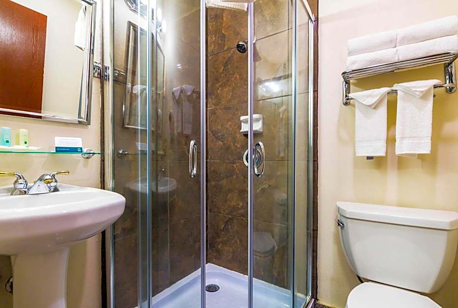 Quality Inn & Suites Lacey Olympia