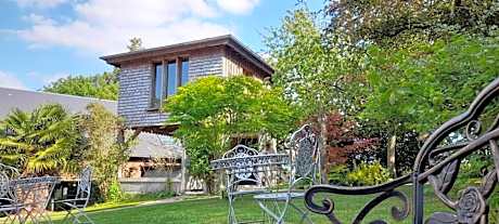 Au Refuge Des 3 Ours - Chambres d'hôtes et cabanes