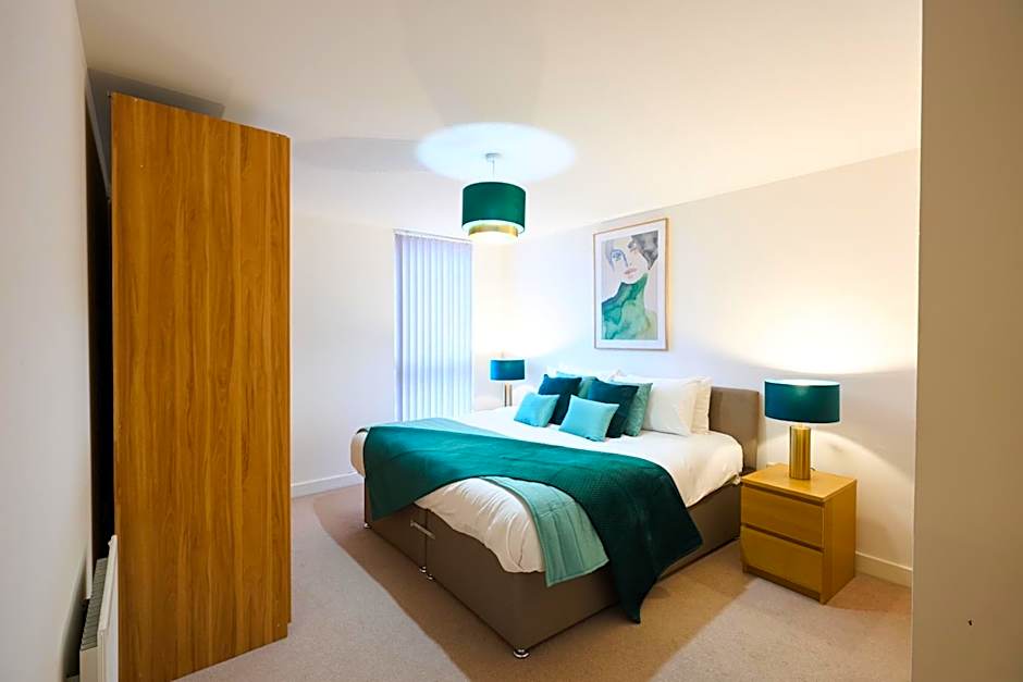 ShortstayMK Vizion apartments, with free superfast wi-fi, parking