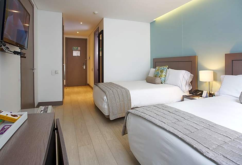 Hotel Bluedoors 100 Luxury Suites by Preferred