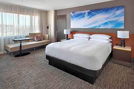 King Room - Hearing Accessible