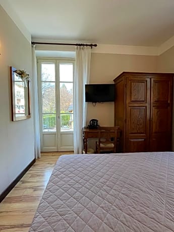 Basic Double Room