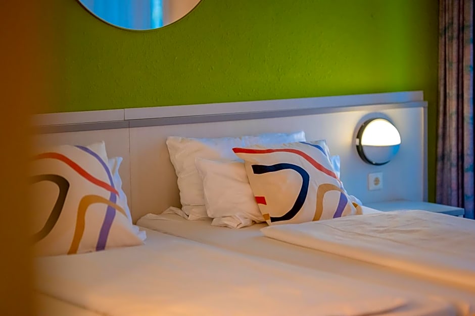 Hessenland Hotel Kassel Innenstadt by Stay Awesome