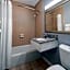 Super 8 by Wyndham Portsmouth - Norfolk