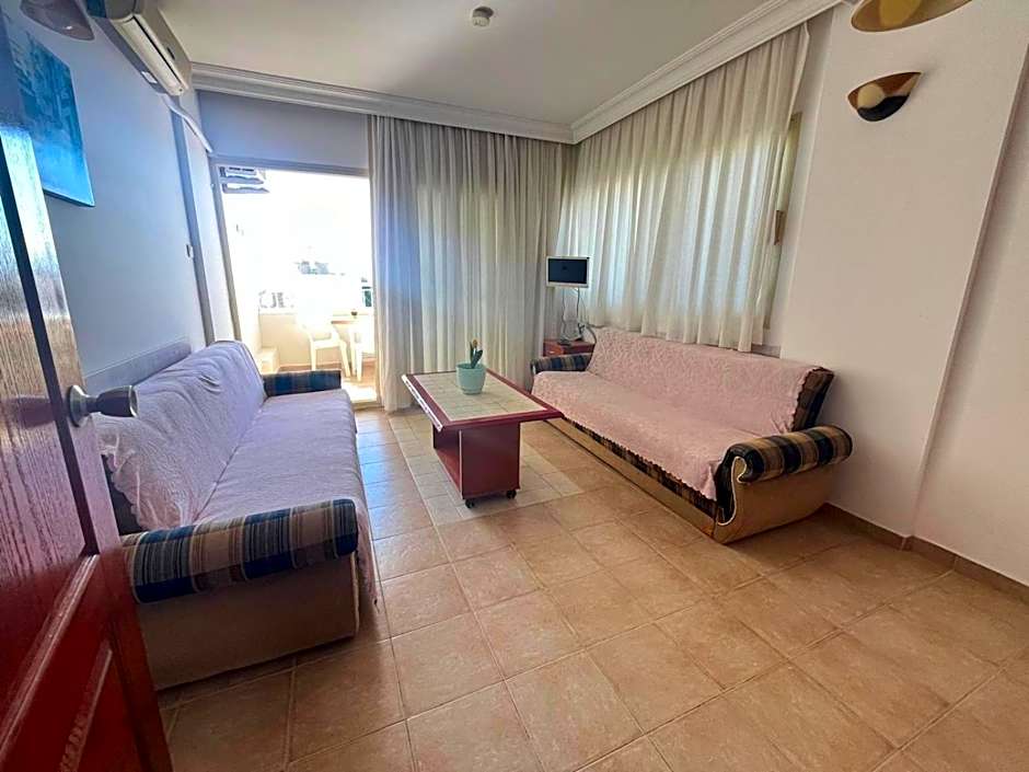 HOLIDAY APART 50 meters to BEACH, Sea view apartments