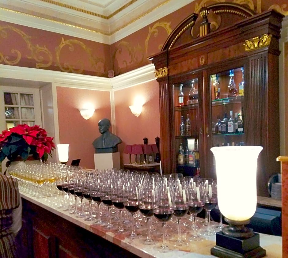 Grand Hotel