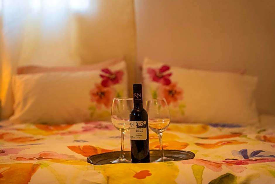 Tobiana Desert Lodging Negev