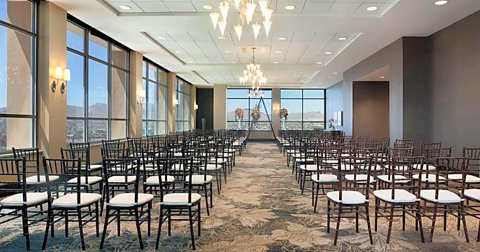 DoubleTree by Hilton Hotel El Paso Downtown