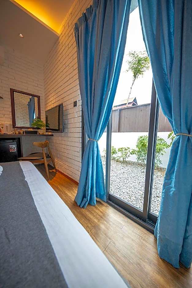 Carnarvon Suites