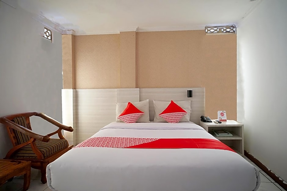 Collection O 2885 Hemra Hotel