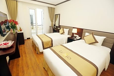 Deluxe Twin Room with Internal View