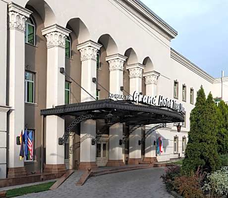 Grand Tien Shan Hotel