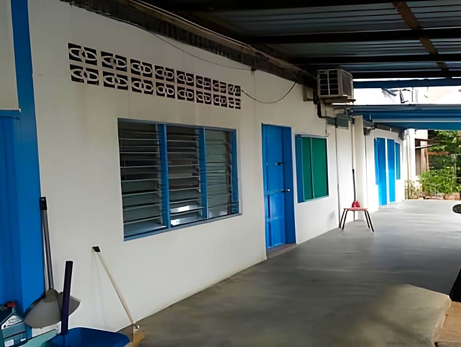 ET Budget Guest House By The Beach