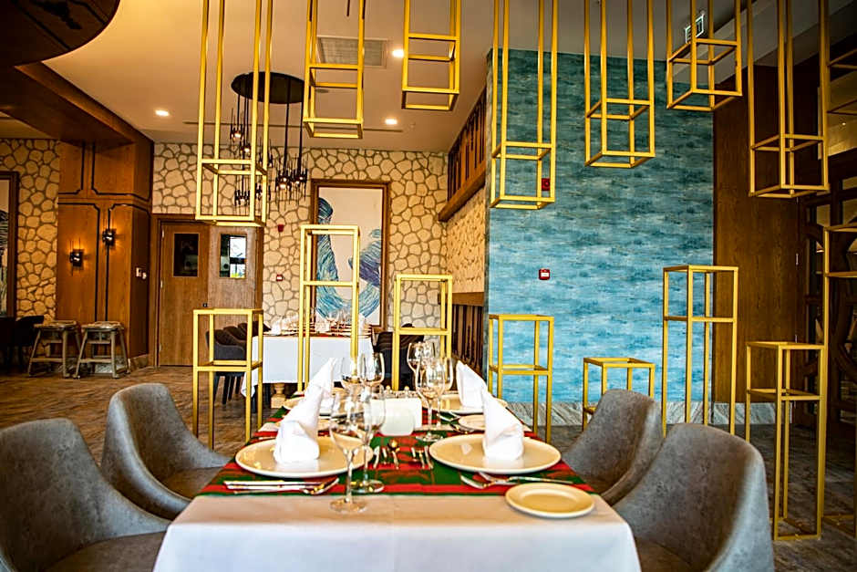 Arnor De Luxe Hotel & Spa