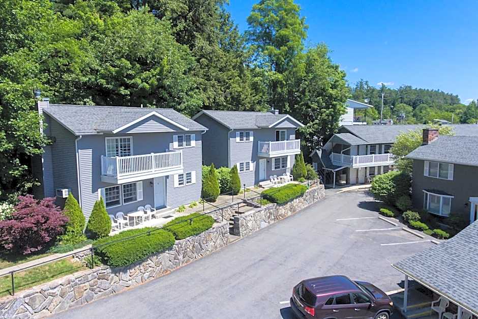 Americas Best Value Inn & Suites Lake George