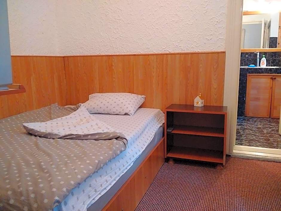 Expo Home Stay