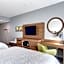 Hampton Inn By Hilton & Suites Portland, ME