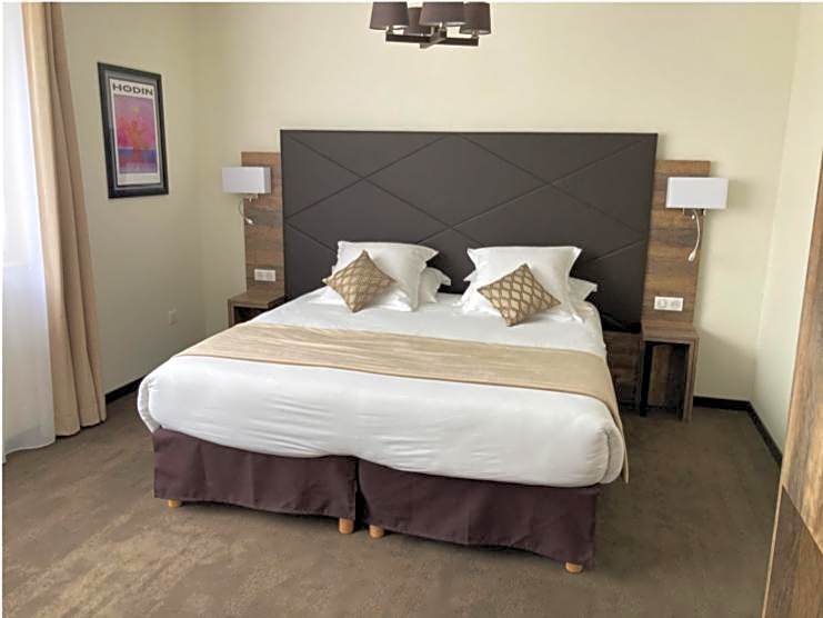 Logis Hôtel & Restaurant - Le Mouton Blanc