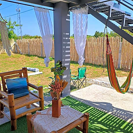 The Beaulah Overlooking cozy hideaway hundred isl 