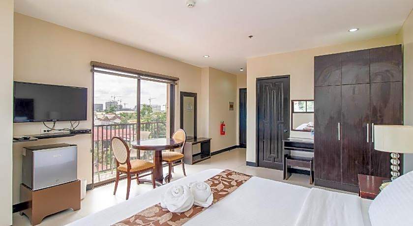 Main Hotel And Suites