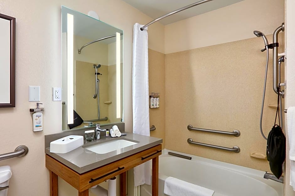 Candlewood Suites Idaho Falls