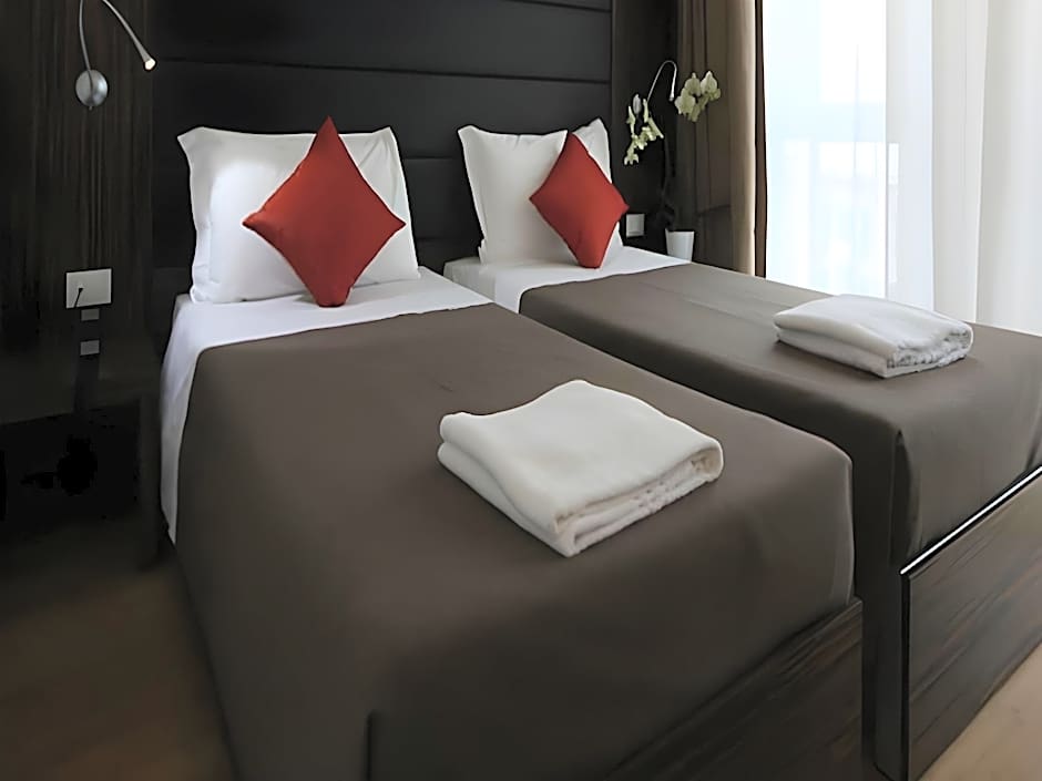 Photo 1 of 35 of iH Hotels Milano Centrale Guest House