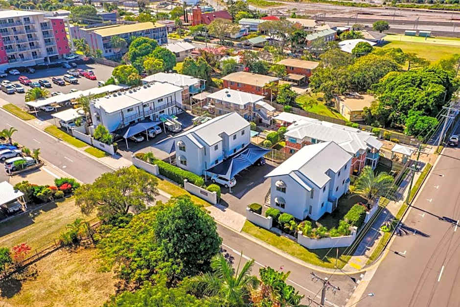 Rydges Gladstone Hotel