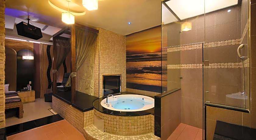 Sun Garden Ming Cheng Motel