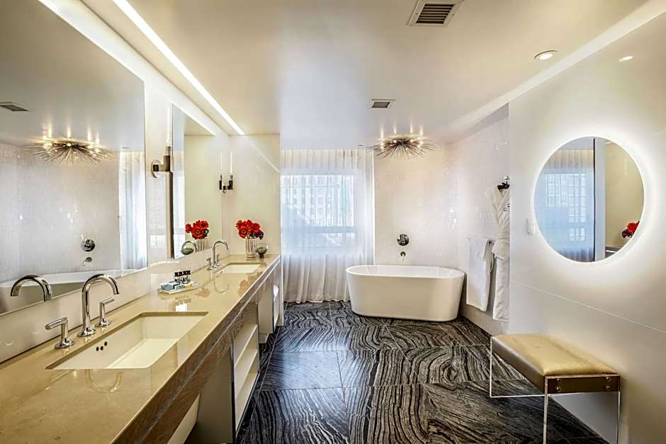 The Statler Dallas, Curio Collection By Hilton