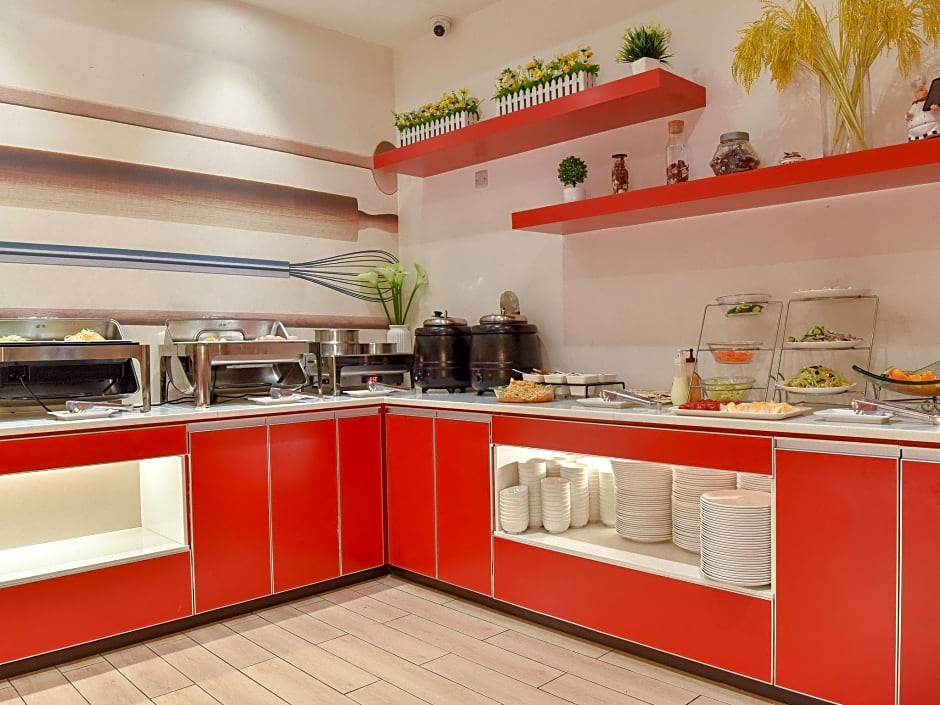 ibis Xi'an North Railway Station