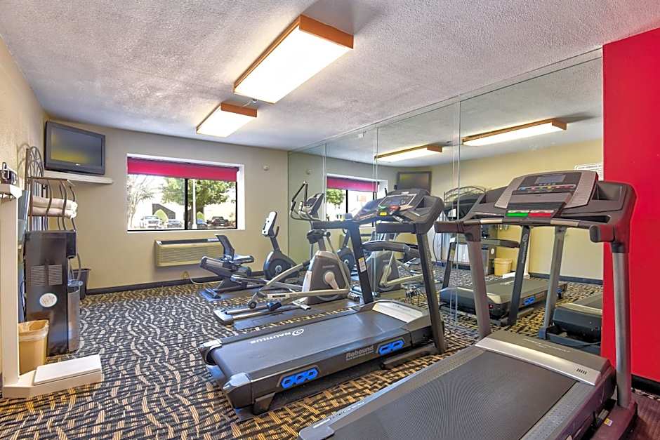 Ramada by Wyndham Oklahoma City Airport North