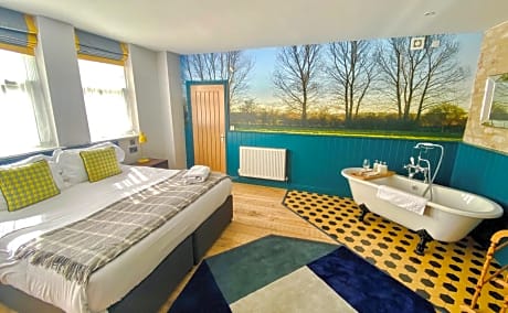 Superior Family Room