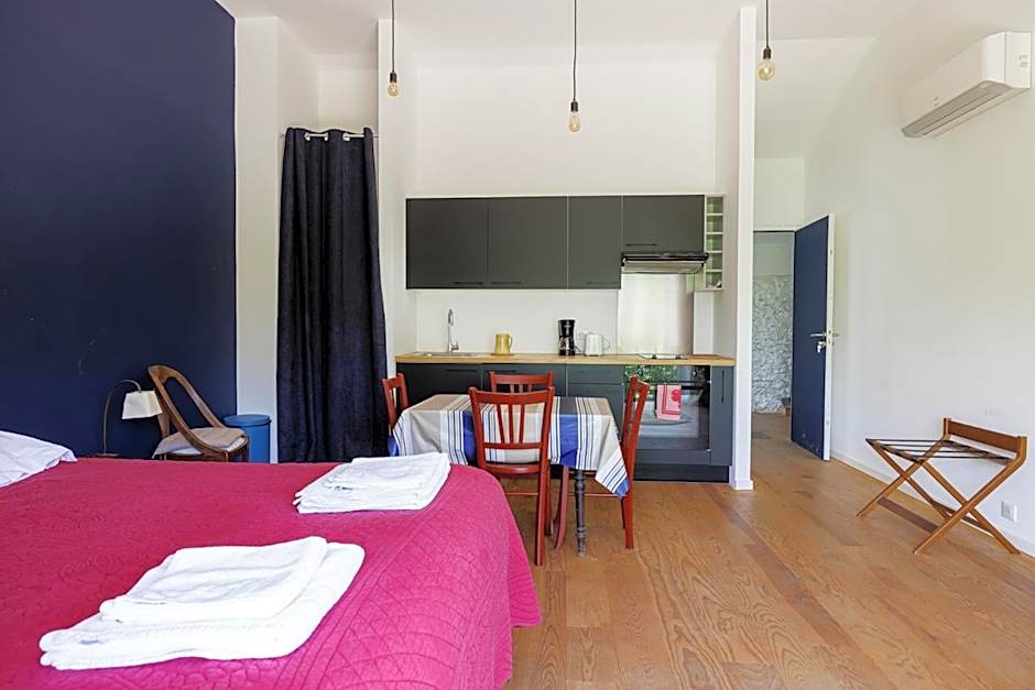 La Glacière, ostalarià agricol