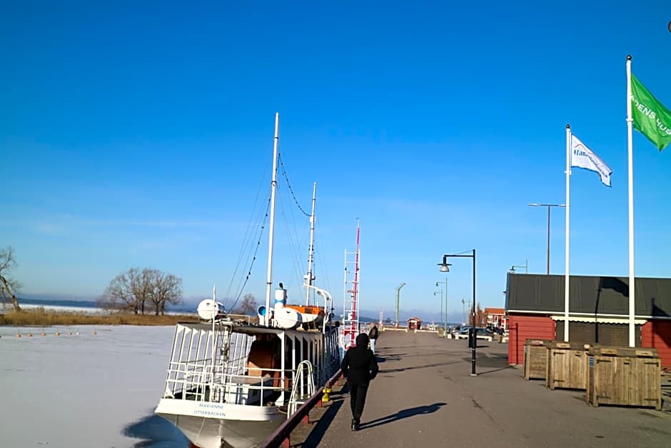 Vänerport Lakefront Hotell