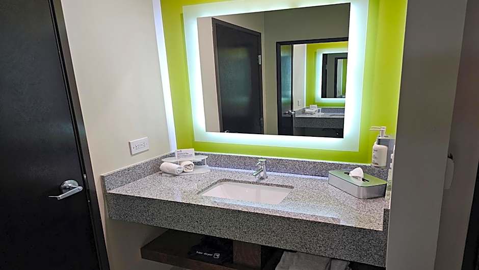 Holiday Inn Express & Suites Mexicali By IHG