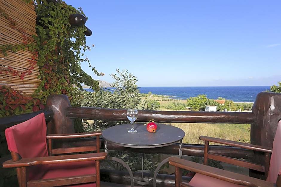 Photo 1 of 15 of Superior Suite, Sea View