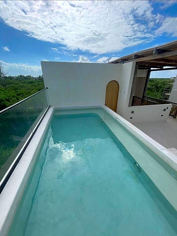 Casa Hood By the Sea