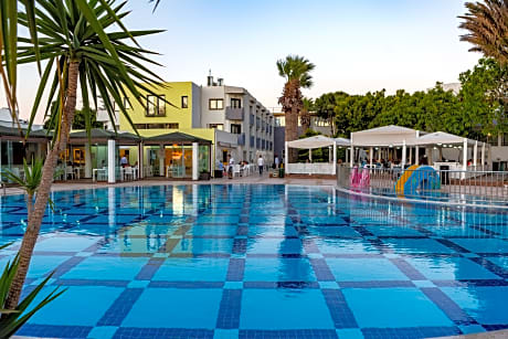 Mandalinci Beach Hotel - Alojamientos en TURGUTREIS