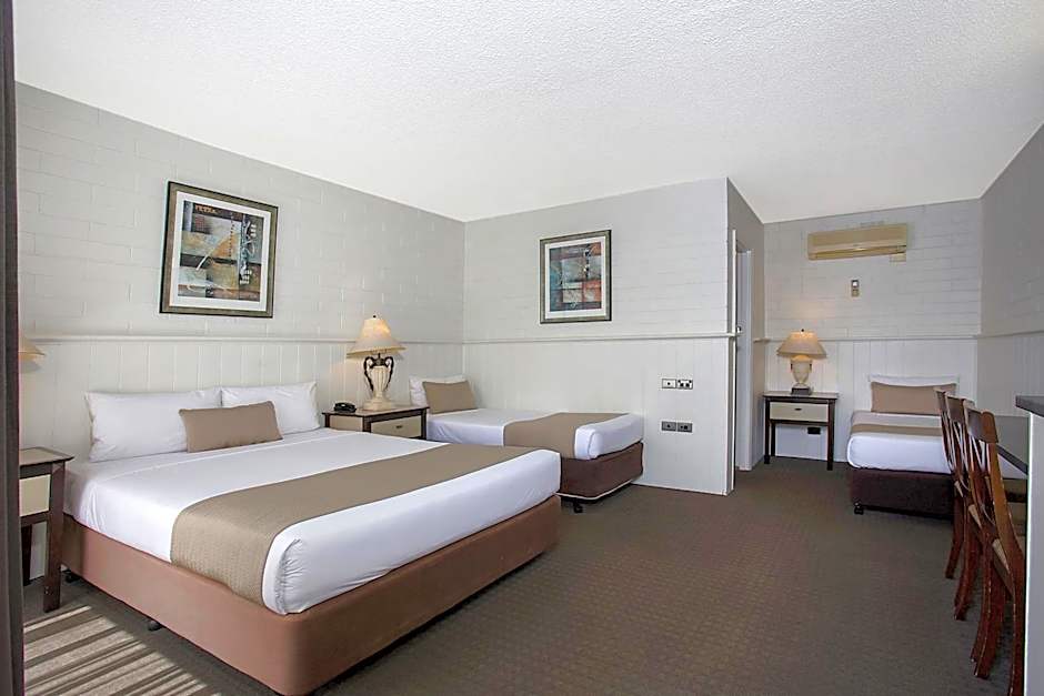 Comfort Inn On Raglan