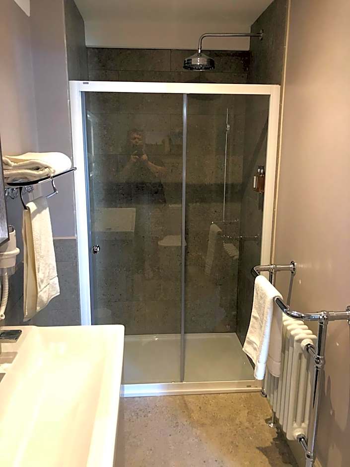 The Peppermill Town house Hotel & Restaurant