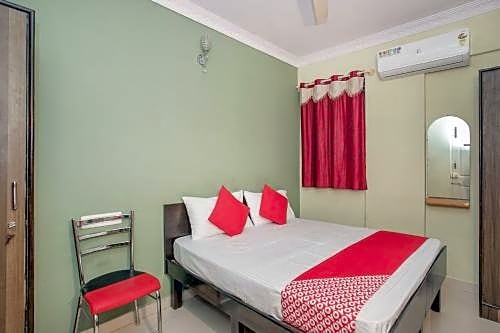 OYO Flagship 10363 Sri Balaji Guest House & Restaurent