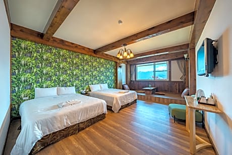 Quadruple Room - Non-Smoking