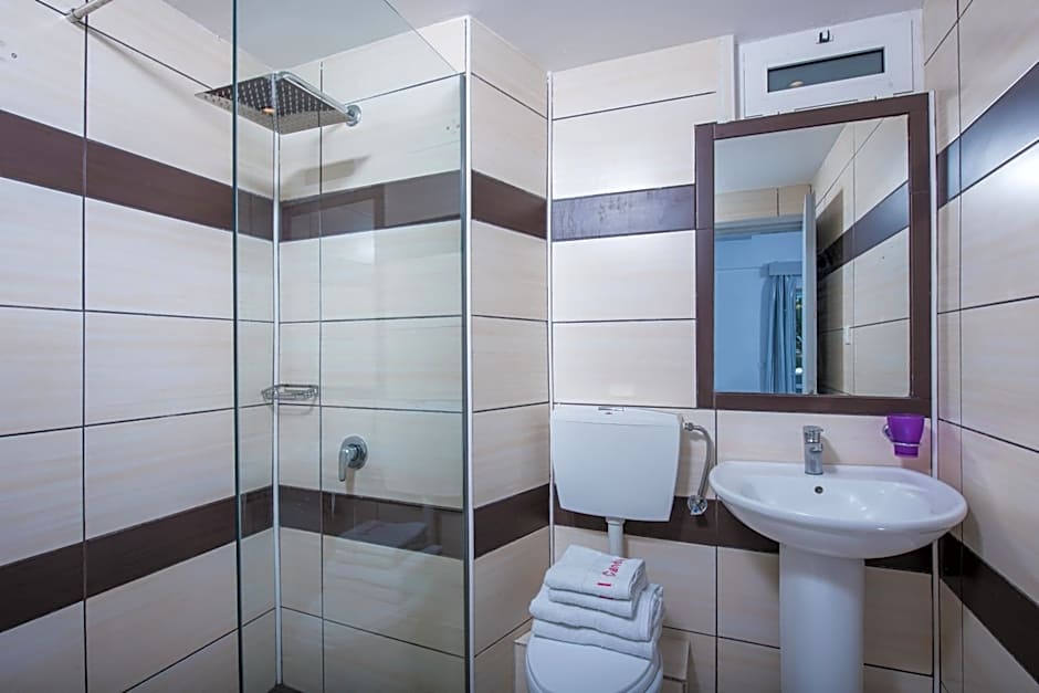 I Candy Malia by Estia