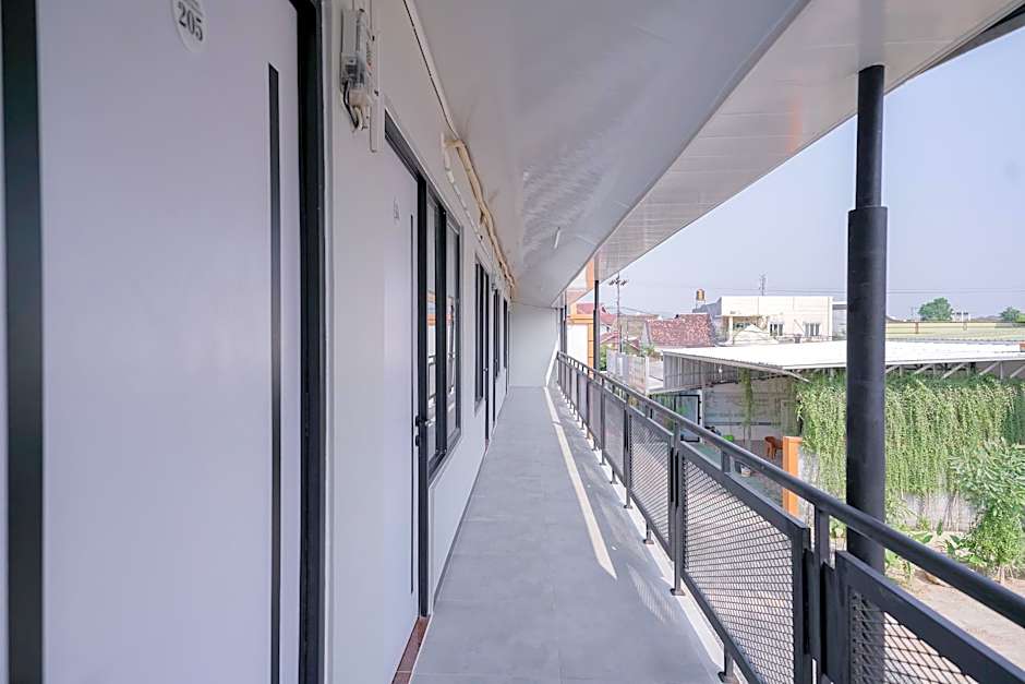 RedDoorz Plus Syariah @ Jalan Endro Suratmin Lampung